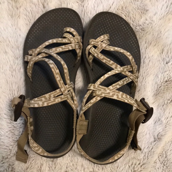 Chaco Shoes - cloud foam chacos